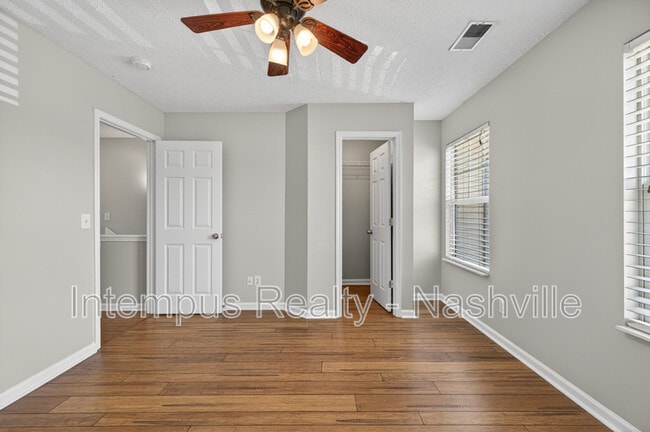 Building Photo - 3271 Harpeth Springs Dr