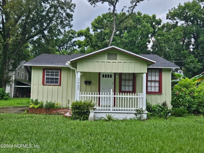 Primary Photo - 3660 Rosemary St