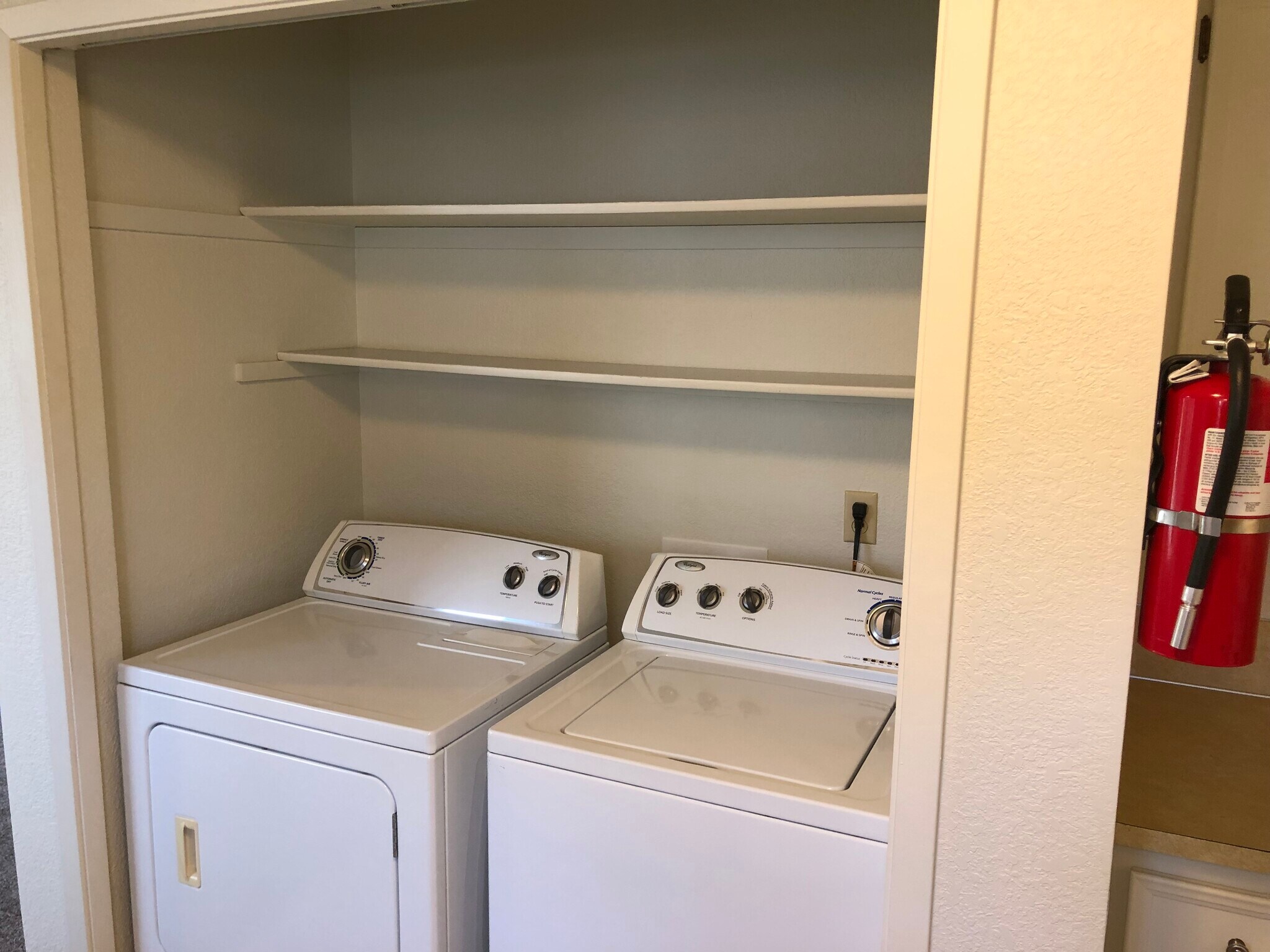 Building Photo - 583 Amanita St