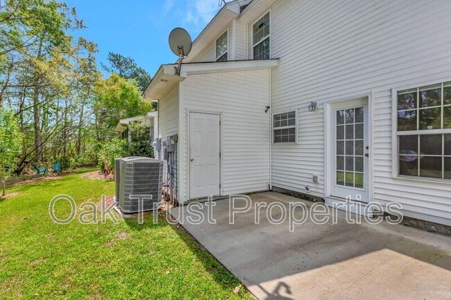 Building Photo - 126 Tuscany Ct