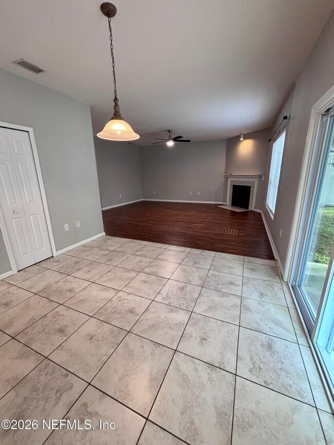 Building Photo - 121 Mahogany Bay Dr