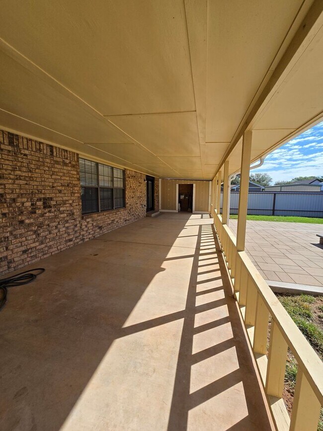 Building Photo - 309 Chanticleer Pl