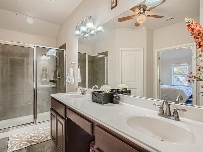 Building Photo - 8241 Arezzo Dr