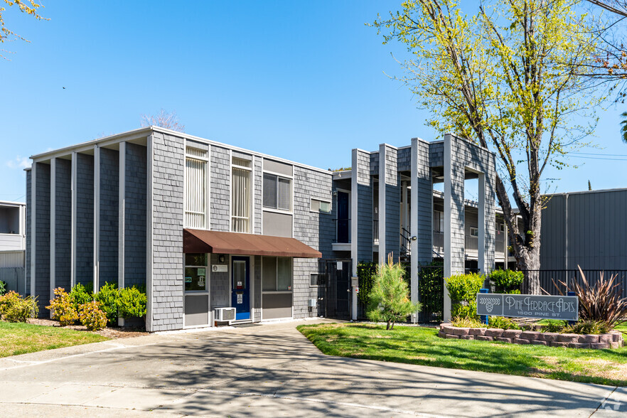 Exterior Building w/Office - Pine Terrace Apartments