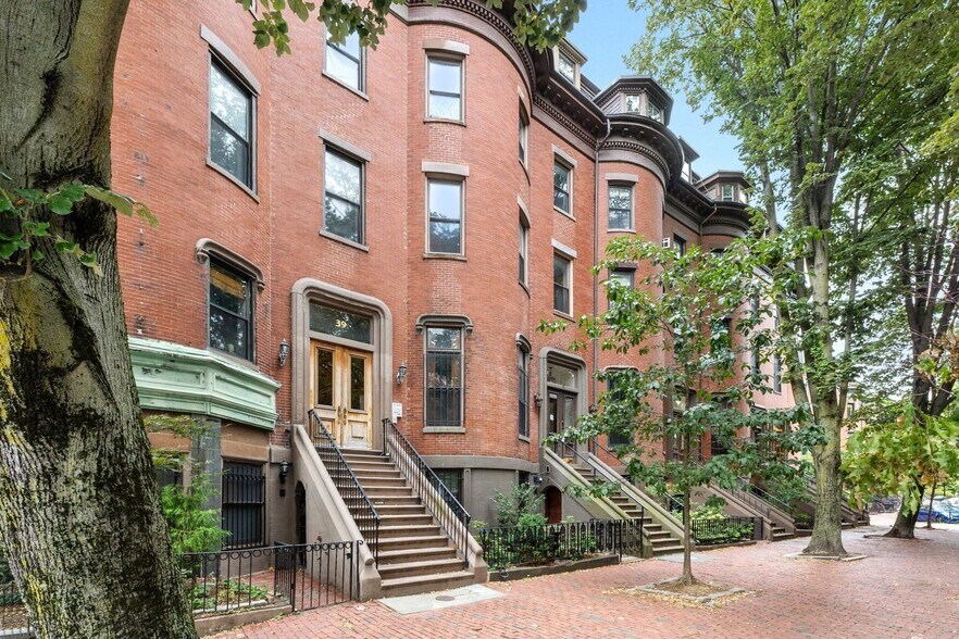 Building Photo - 39 Worcester Sq