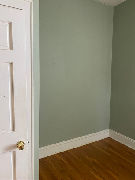 Apartment # 1 Bedroom - 336 Main St