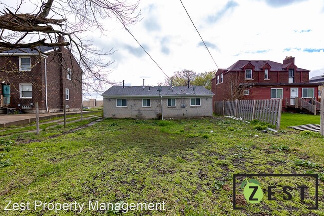 Building Photo - 1 br, 1 bath Apartment - 564 - 566 Marquet...