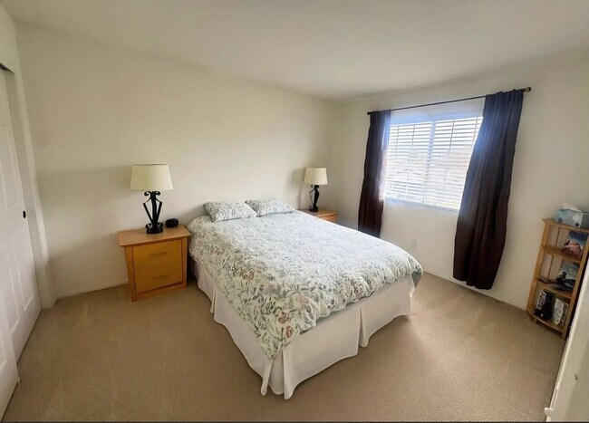 Building Photo - 3BD 2.5BA In Santa Maria, CA