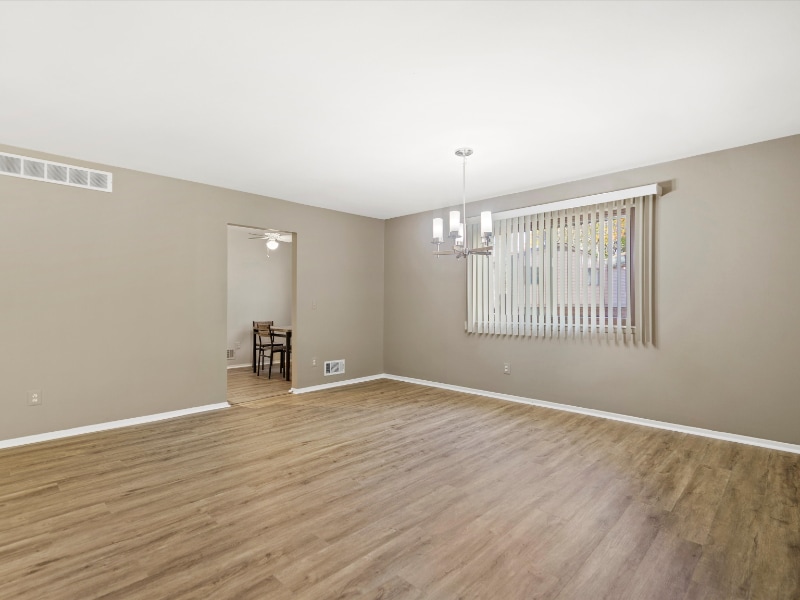 Building Photo - 26656 Farmbrook Villa Dr