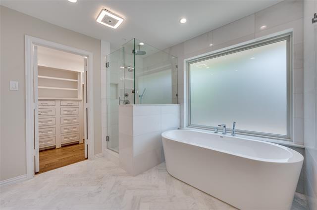 Building Photo - 7154 Stonetrail Dr