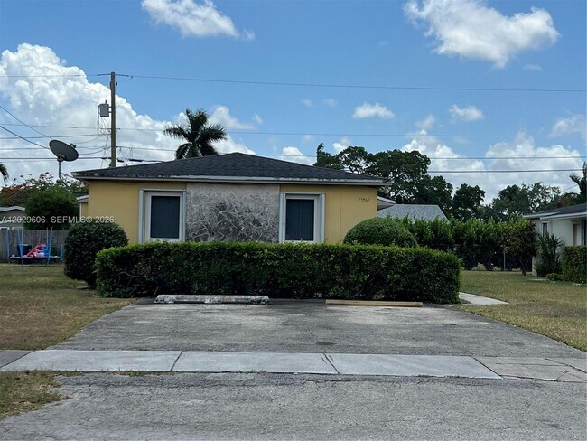 Building Photo - 17962 SW 296th St