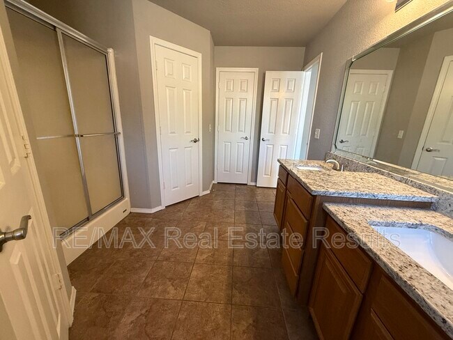 Building Photo - 420 Spicewood Trail
