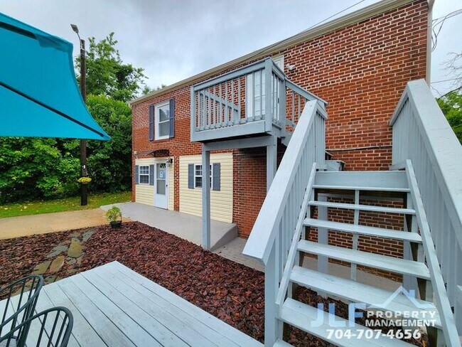 Building Photo - COMING SOON- Remodeled 2 Bed/1 Bath Home in Peaceful Salisbury!