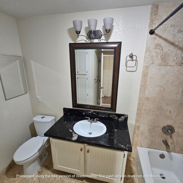 Guest Bathroom - 1918 Via Las Palmas