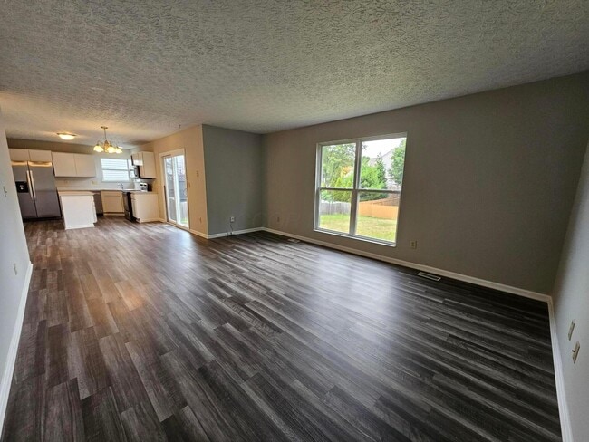 Building Photo - 5622 Blandon