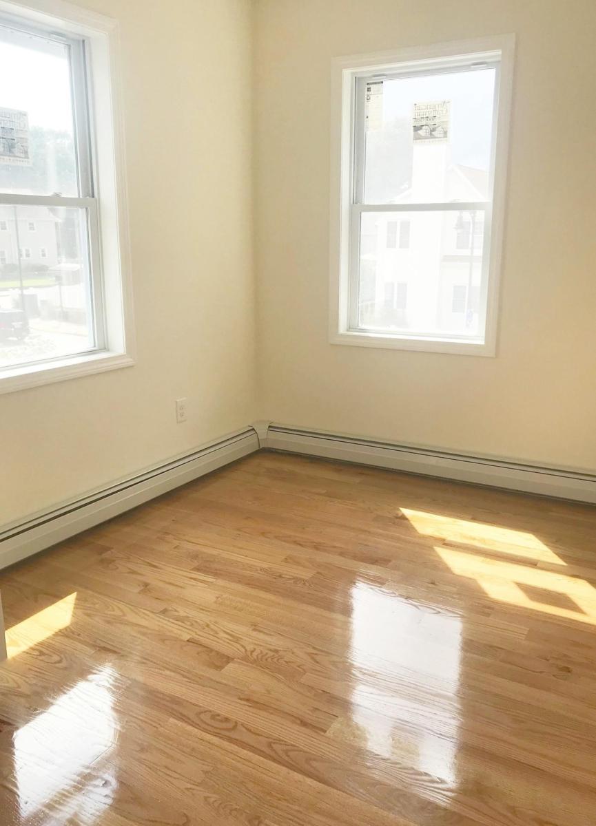 Building Photo - 978 Hyde Park Ave