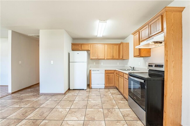 Building Photo - 317 E Marietta Ct