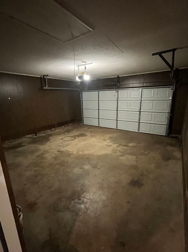 Building Photo - Sherwood Rental