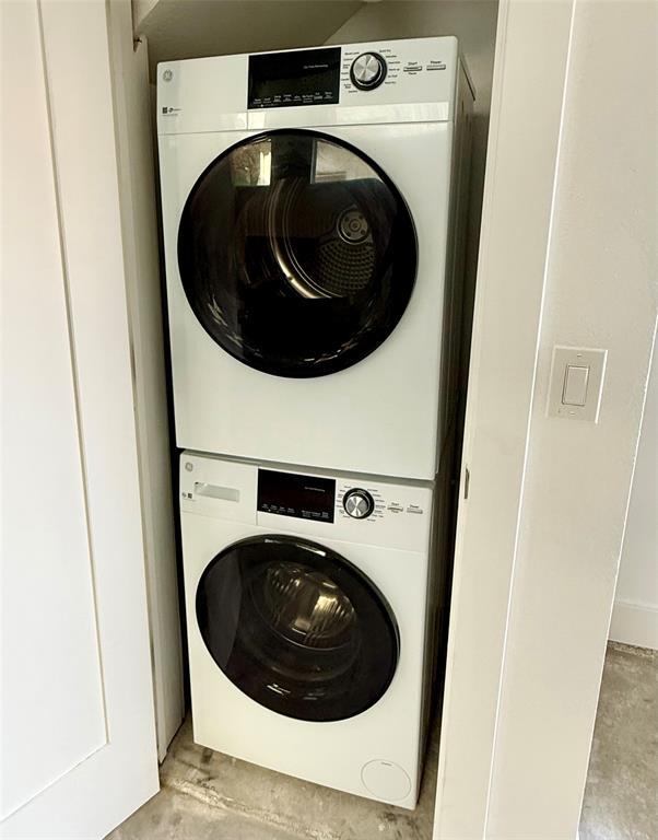 Building Photo - 3919 E 16th St