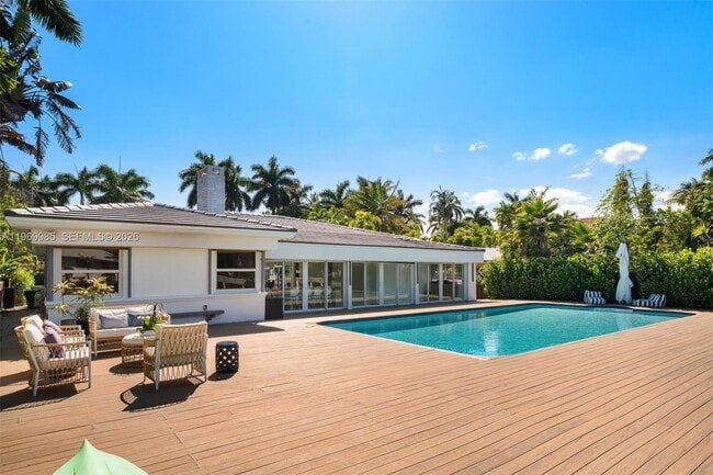 Building Photo - 1025 Belle Meade Island Dr