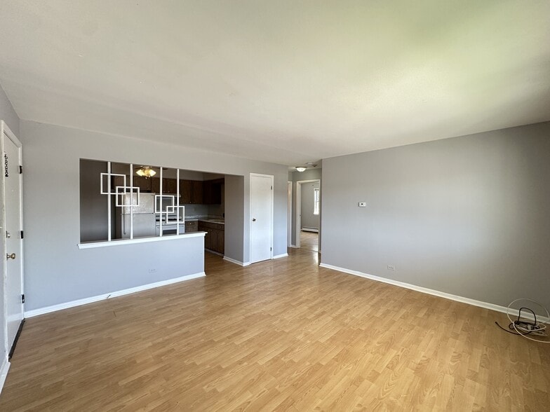 Building Photo - 4337 Prescott Ave
