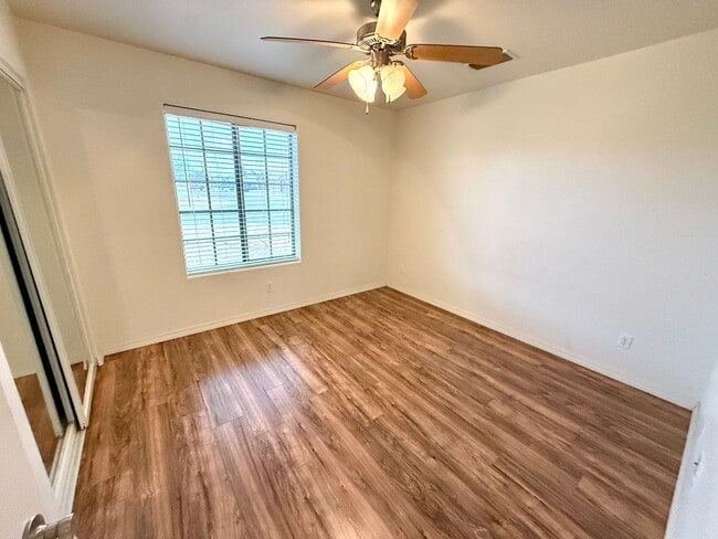 Building Photo - Available Now- Great 3 Bedroom Home in the Ranch at Long Mountain subdivision with Solar!