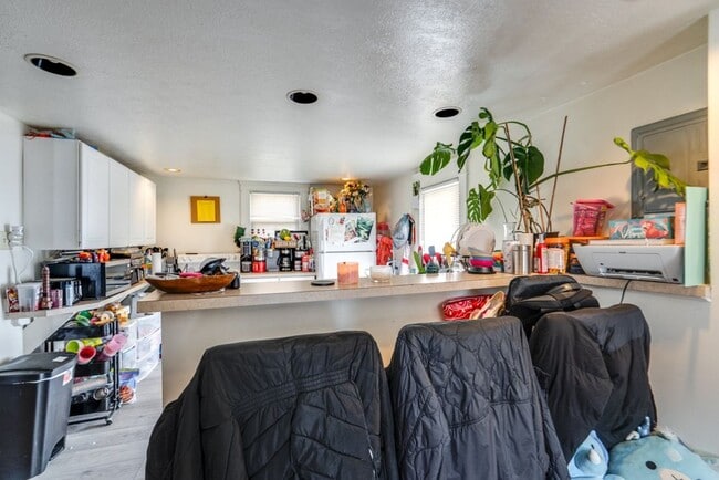 Building Photo - 313 Power St