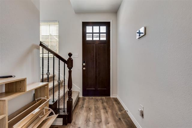 Building Photo - 2405 Siskiyou St