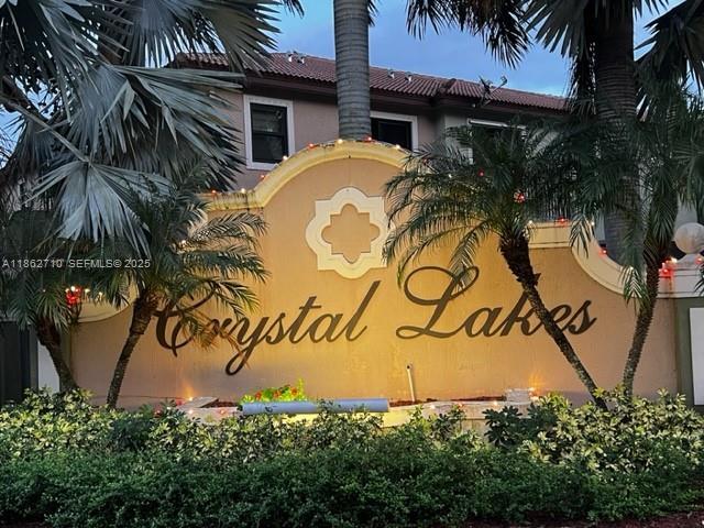 Building Photo - 608 NE 33rd Terrace