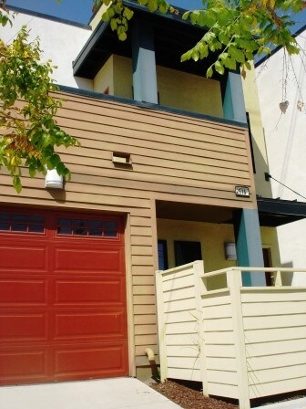 Building Photo - 2615 R St