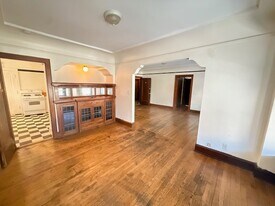 Building Photo - 1203 E Brady St