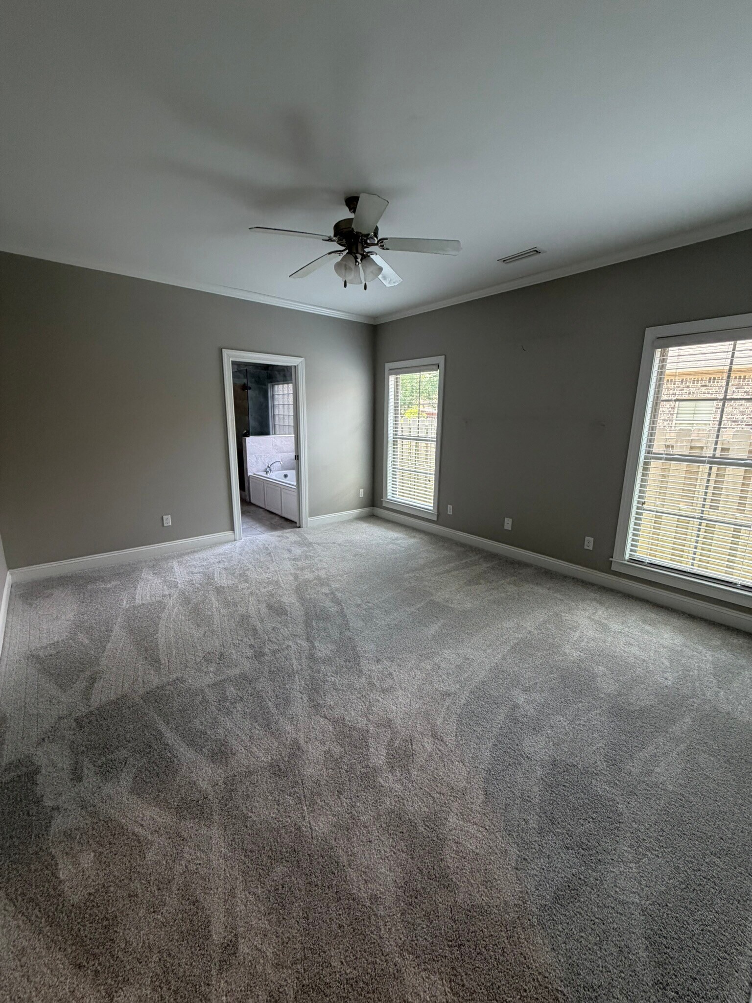 Building Photo - 201 Kelso Ln