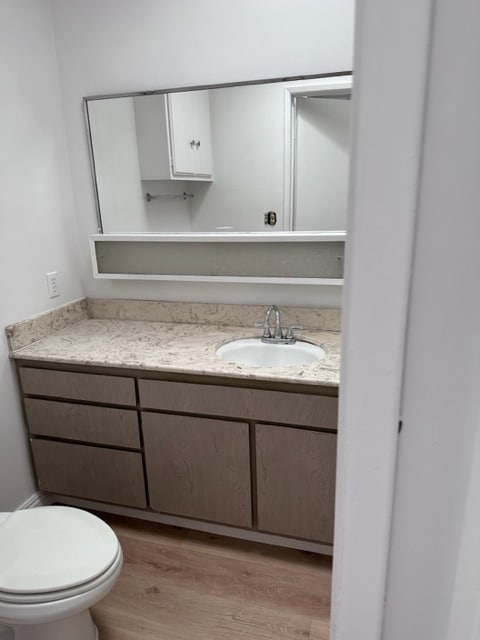 Building Photo - 440 Hayworth Ave