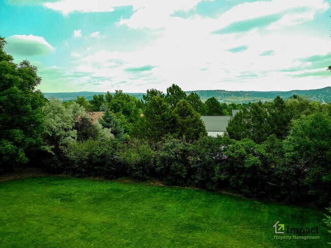 Building Photo - 5005 Sunbird Cliffs Dr