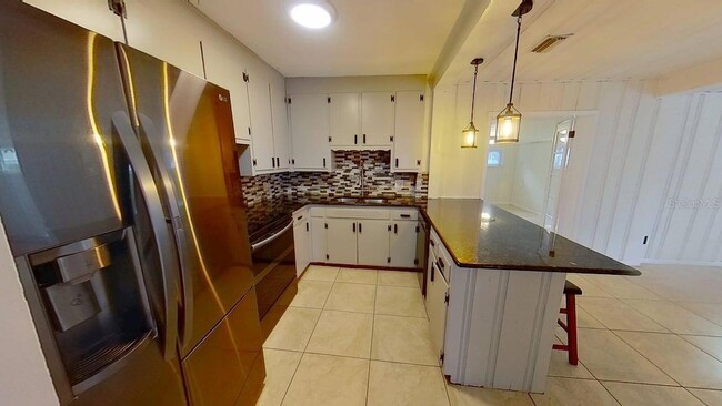 Building Photo - 6374 Hampton Dr N