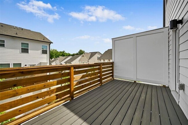 Building Photo - 3381 Macaiva Aly