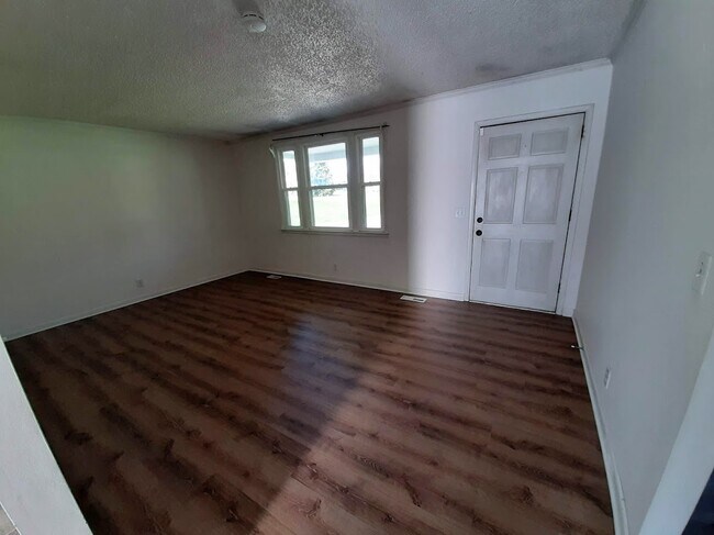 Building Photo - 601 Caldwell Dr