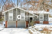 Building Photo - 3 Bedroom Pet-Friendly Home in KANSAS CITY, MO with Main Street Renewal