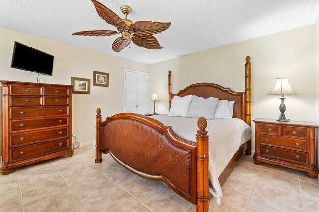 Building Photo - 2800 N Ocean Dr