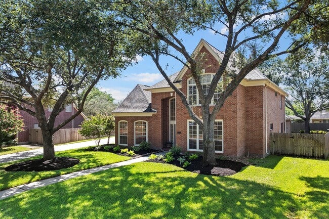 Building Photo - 15106 Vista Heights Dr