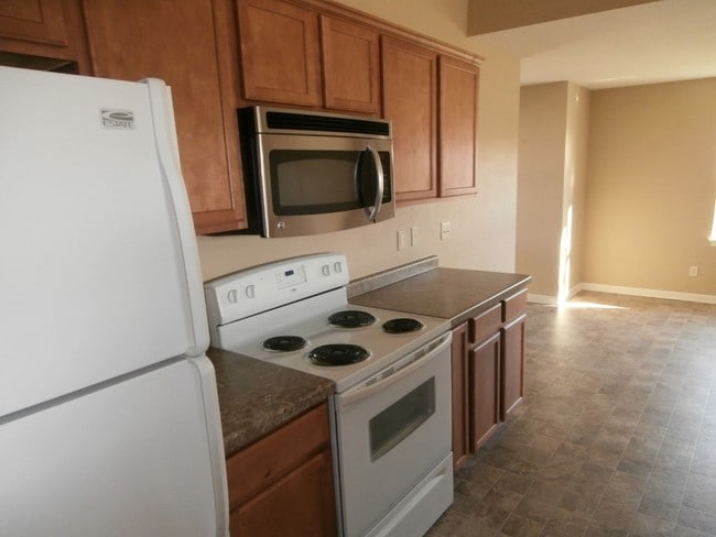Interior Photo - 450 Quiet Meadow Dr
