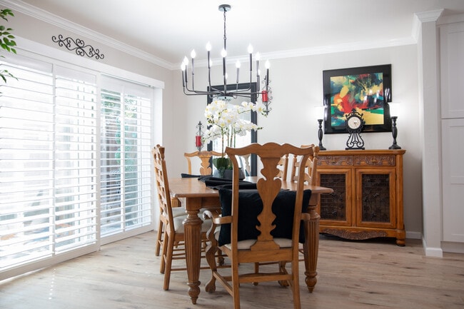 Building Photo - 1405 Kinross Ct