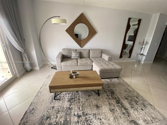 Building Photo - 9559 Collins Ave