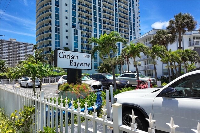 Building Photo - 1913 S Ocean Dr