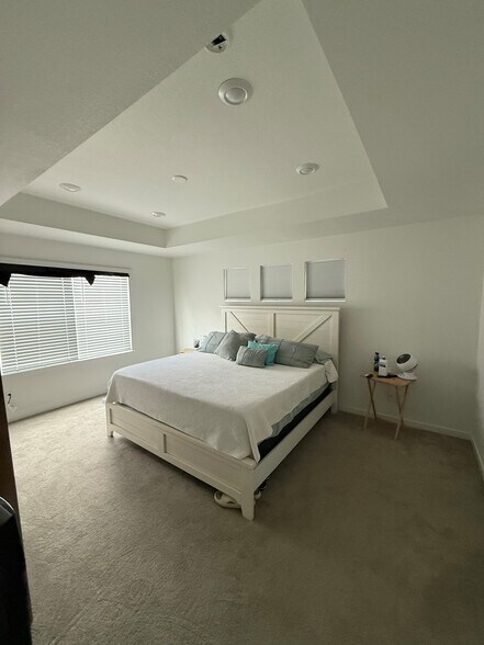 Building Photo - 8978 Woodmere Ct