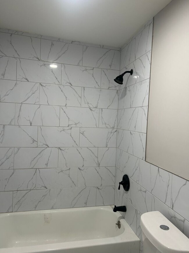 Building Photo - 2405 N 17th St