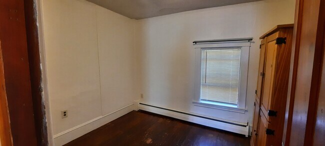 Middle Bedroom - 1043 Stillwater Ave