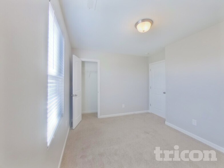 Building Photo - 741 Bo Run Dr