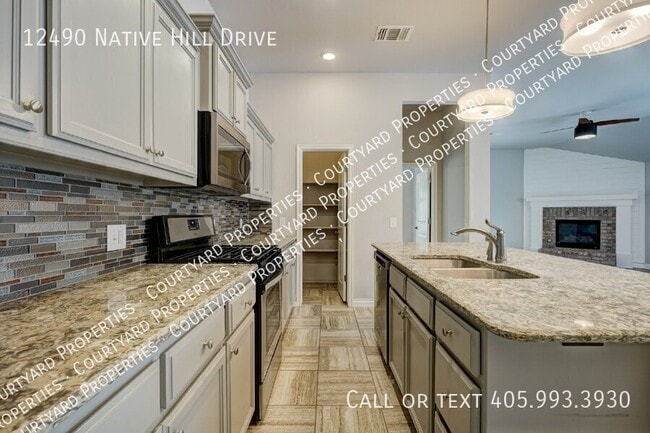 Building Photo - 12490 Native Hill Dr