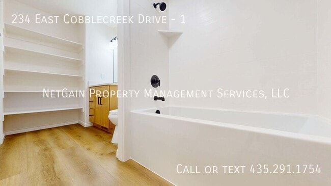 Building Photo - 234 E Cobblecreek Dr